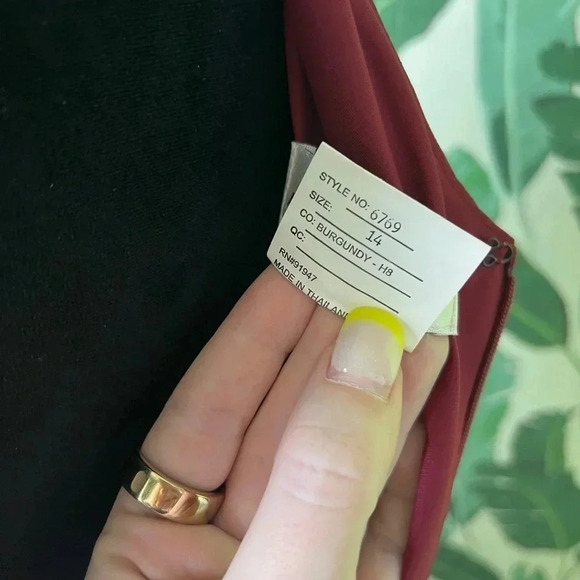 After Six Women’s Burgundy Oxblood One Shoulder Formal Gown Prom 14 NWT - Picture 9 of 9